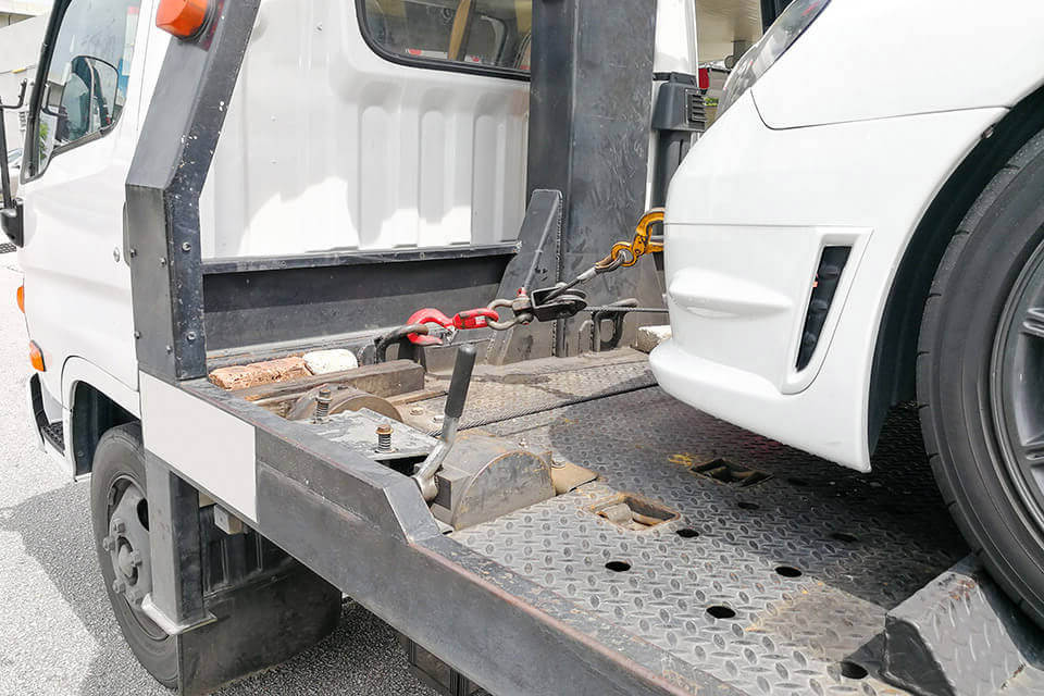 The Different Types of Flatbed Towing Services